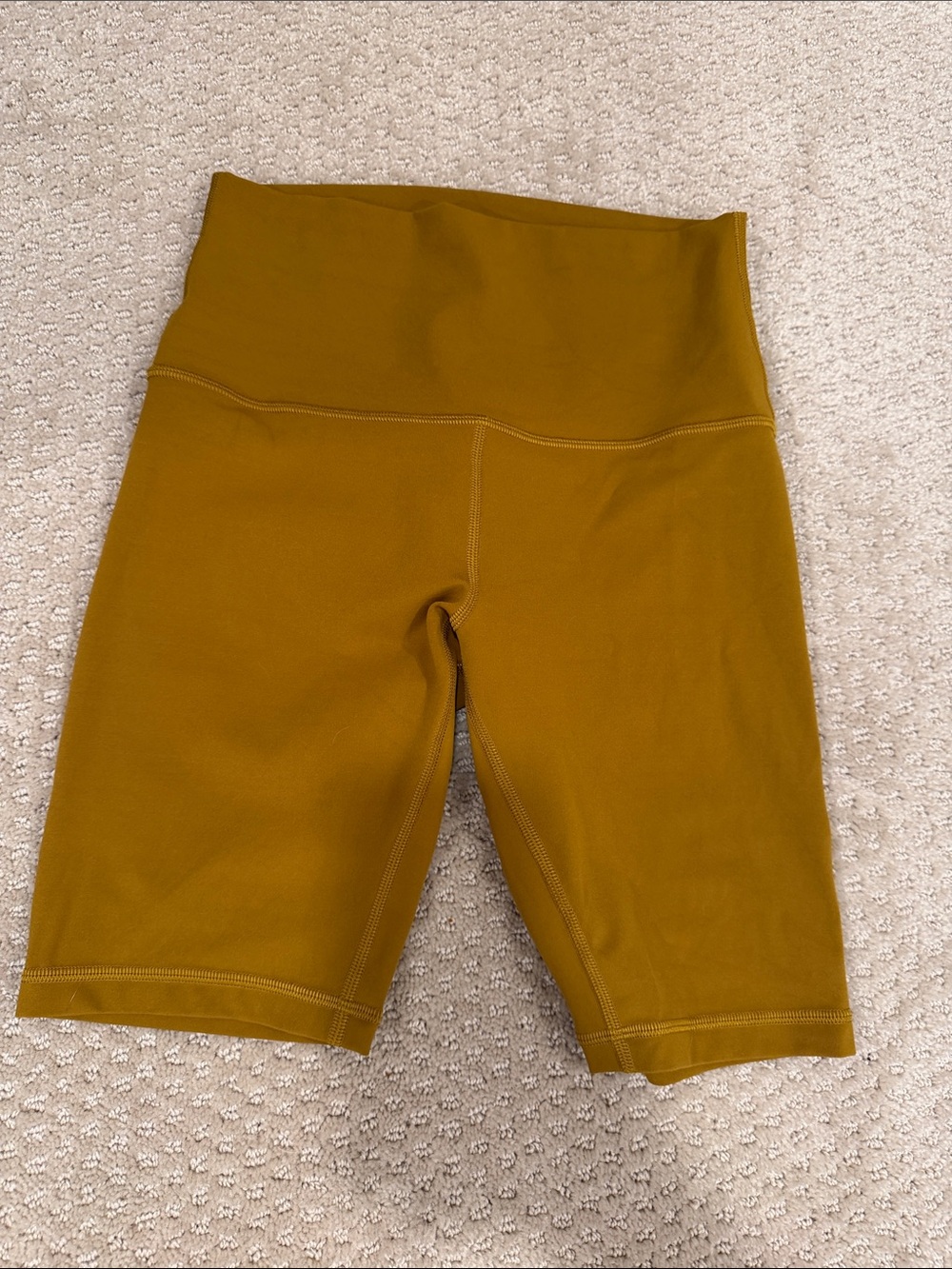 lululemon mustard wunder under shorts size 4